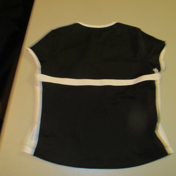 Black Izod Top Size Medium - Picture 3 of 5